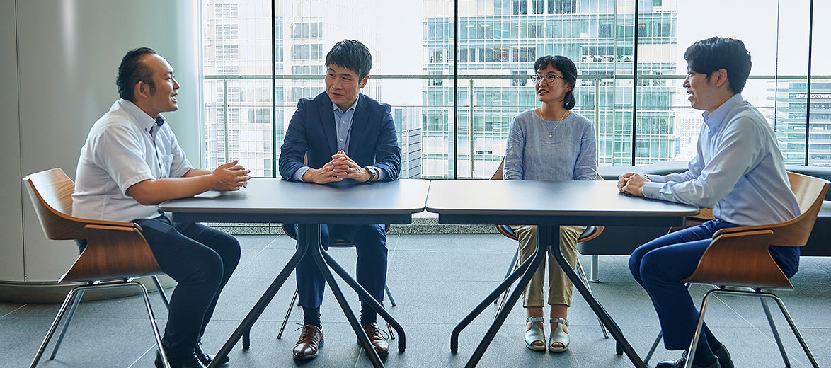 座談会の様子
